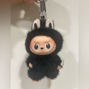 Pop Mart Pin for Love letter R black Labubu